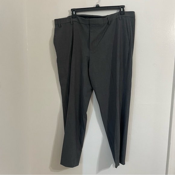 NWT Savane Men’s Performance Dress Pant | Size: 44 - Picture 2 of 5